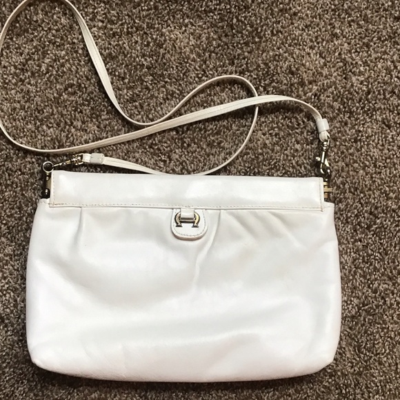 Etienne Aigner  Vintage white leather crossbody purse with pocket mirror - Picture 1 of 6